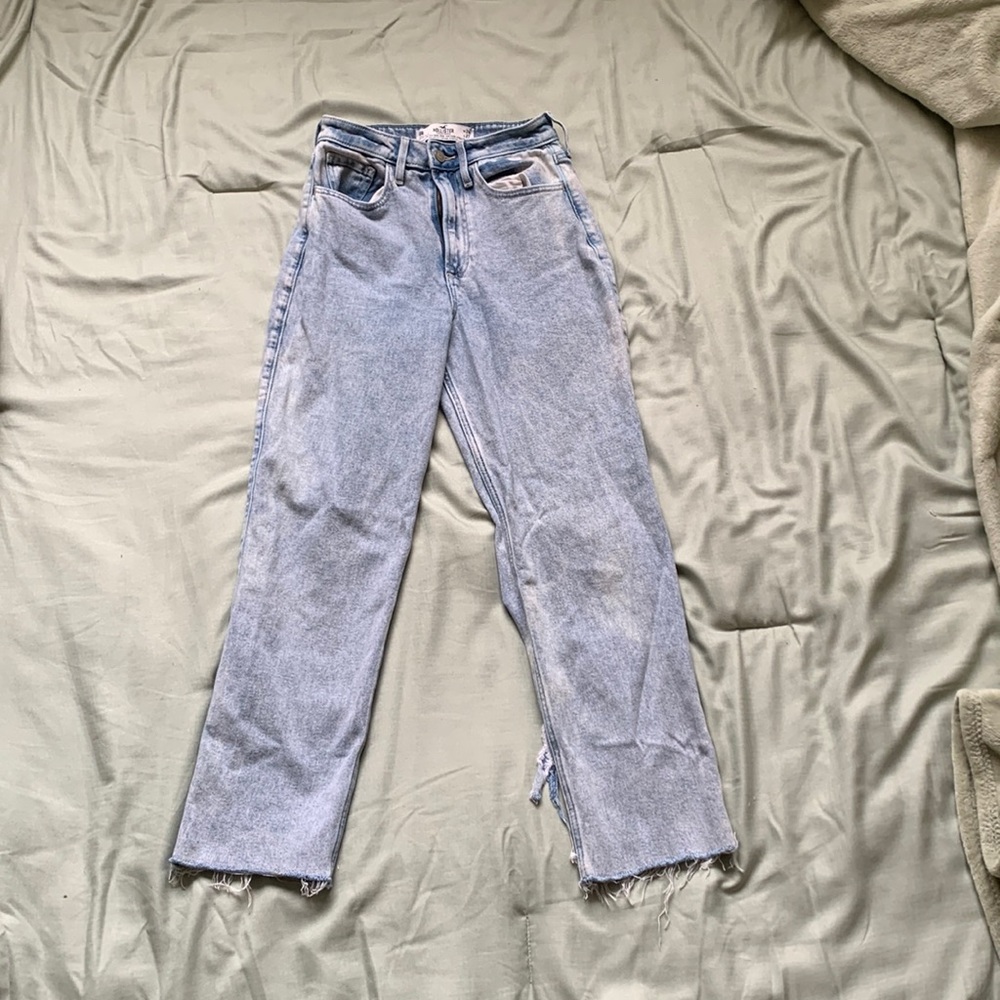 Size 0 light wash hollister jeans
